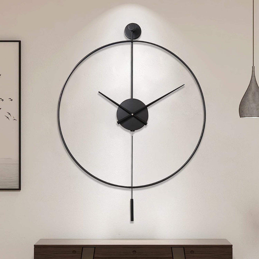 Velké kovové kyvadlové nástěnné hodiny – Tichý kulatý quartzový design