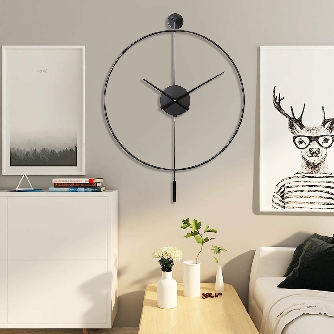 Velké kovové kyvadlové nástěnné hodiny – Tichý kulatý quartzový design