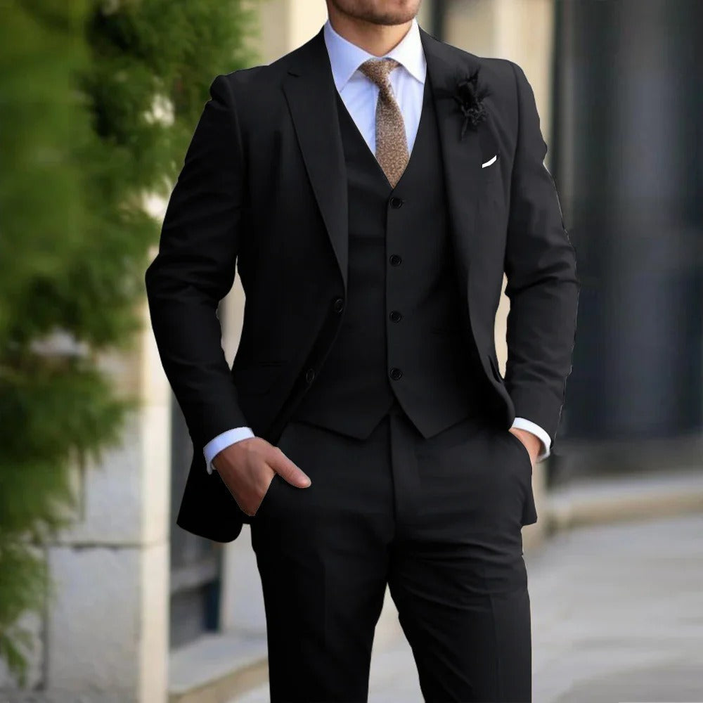 Ensemble costume trois pièces ajusté pour homme — blazer, gilet et pantalon