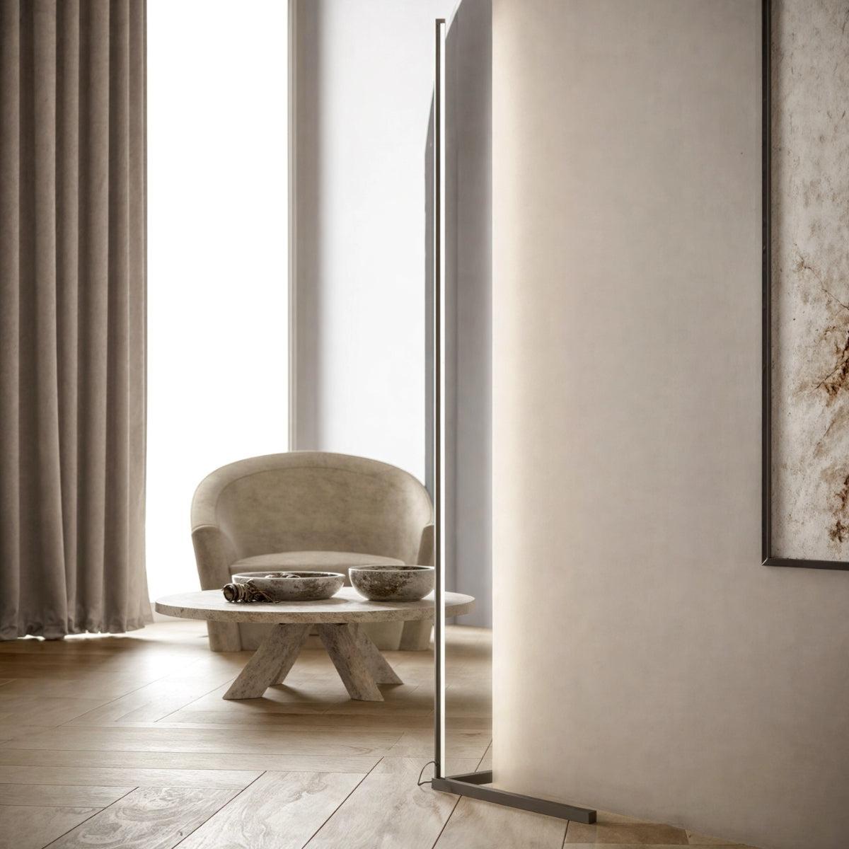 Modern golvlampa i barstil – smal profil, dimbar belysning, justerbar ljustemperatur
