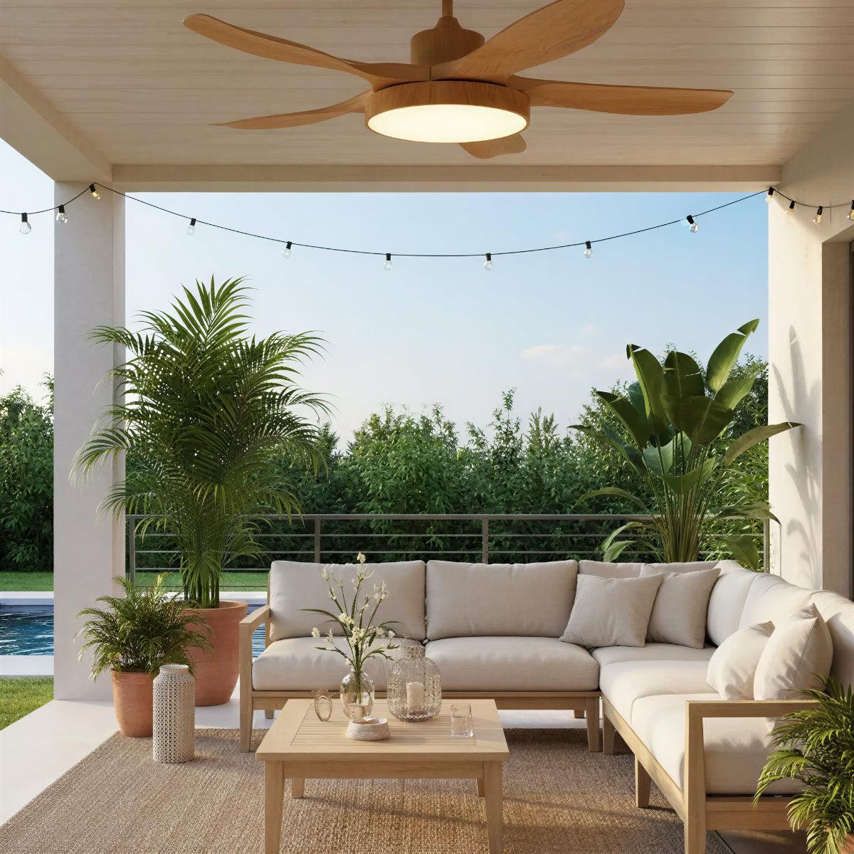 Ventilatore da soffitto moderno in legno — illuminazione integrata, telecomando wireless