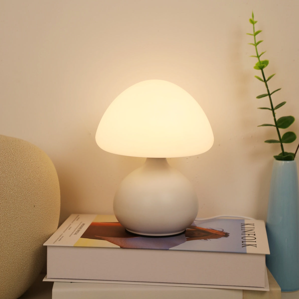 Modern Mushroom Table Lamp with 3 Color Settings - Stylish Bedside or Desk Lamp for Customized Lighting | Euroselle