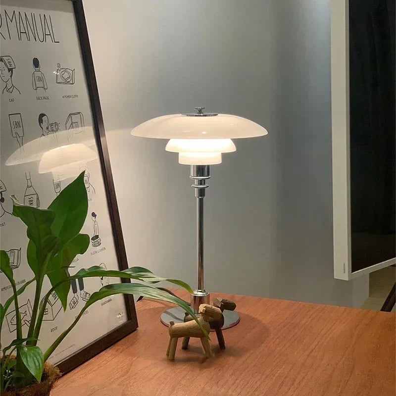 Lampka biurkowa z matowym szklanym kloszem, wysokość 18 in, złota metalowa podstawa, oprawka E27, przełącznik obrotowy, na stolik nocny, do gabinetu, biura i czytania