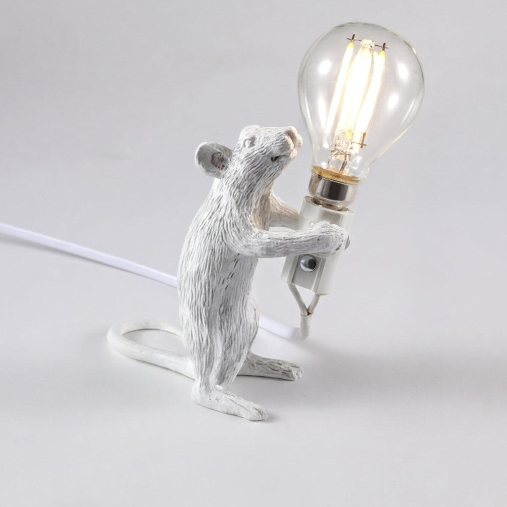 Lámpara de mesa con forma de ratón — Acento de iluminación escultórico