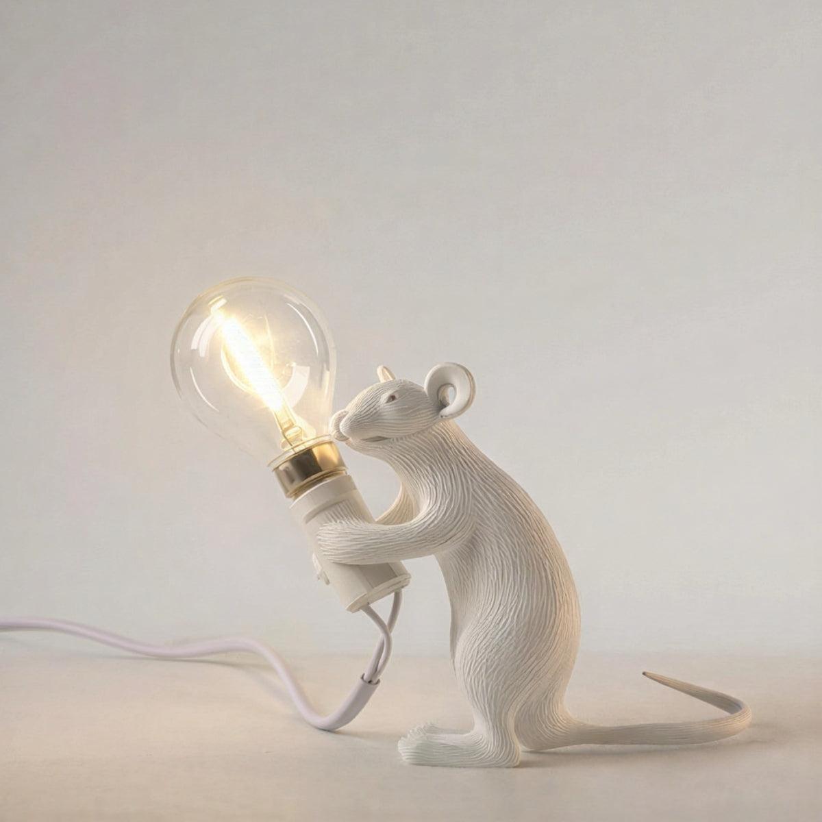 Lámpara de mesa con forma de ratón — Acento de iluminación escultórico
