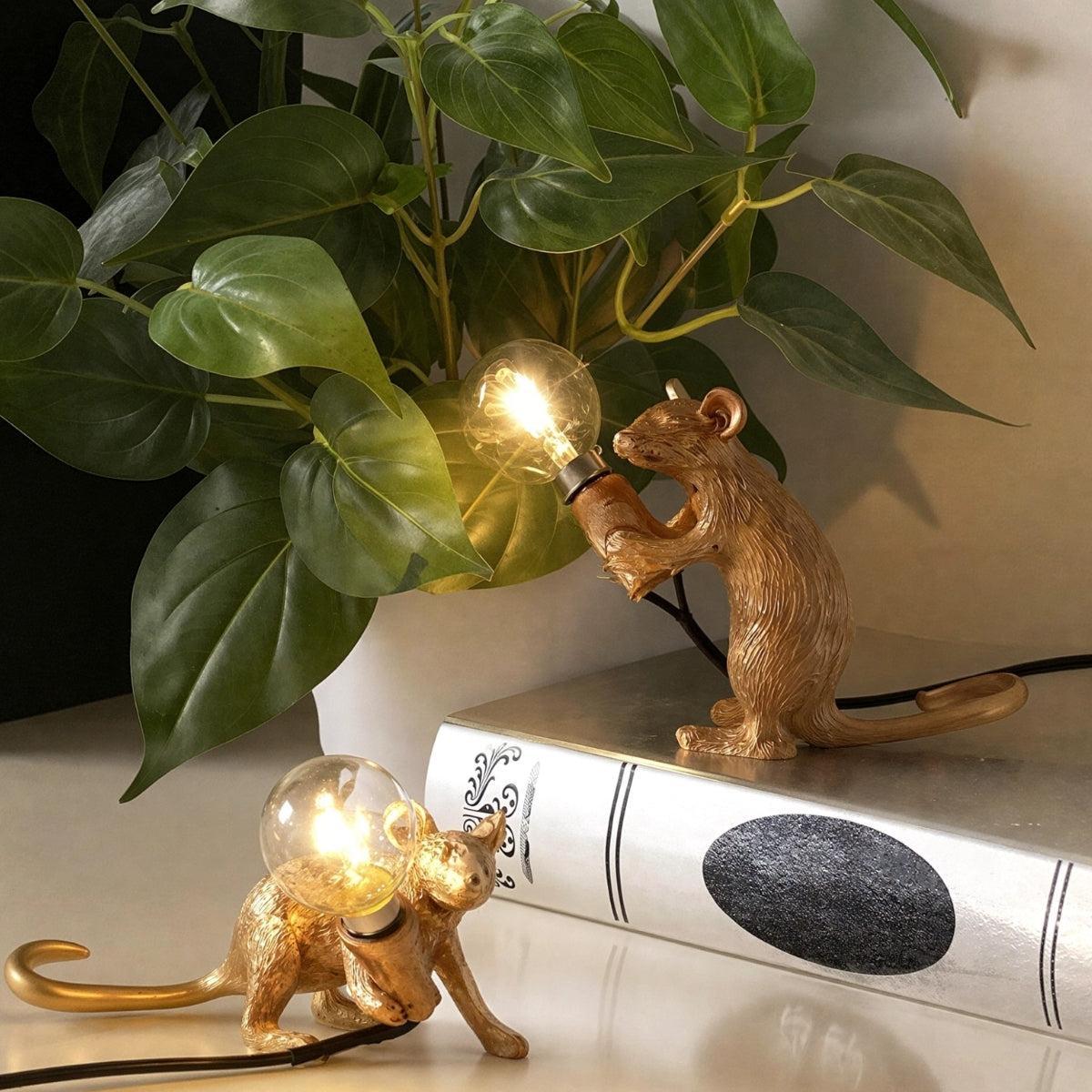Lámpara de mesa con forma de ratón — Acento de iluminación escultórico