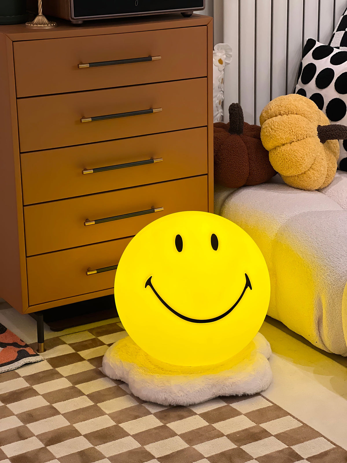 Radosna lampka nocna — polipropylenowa lampa LED 9 cali, ładowanie przez USB