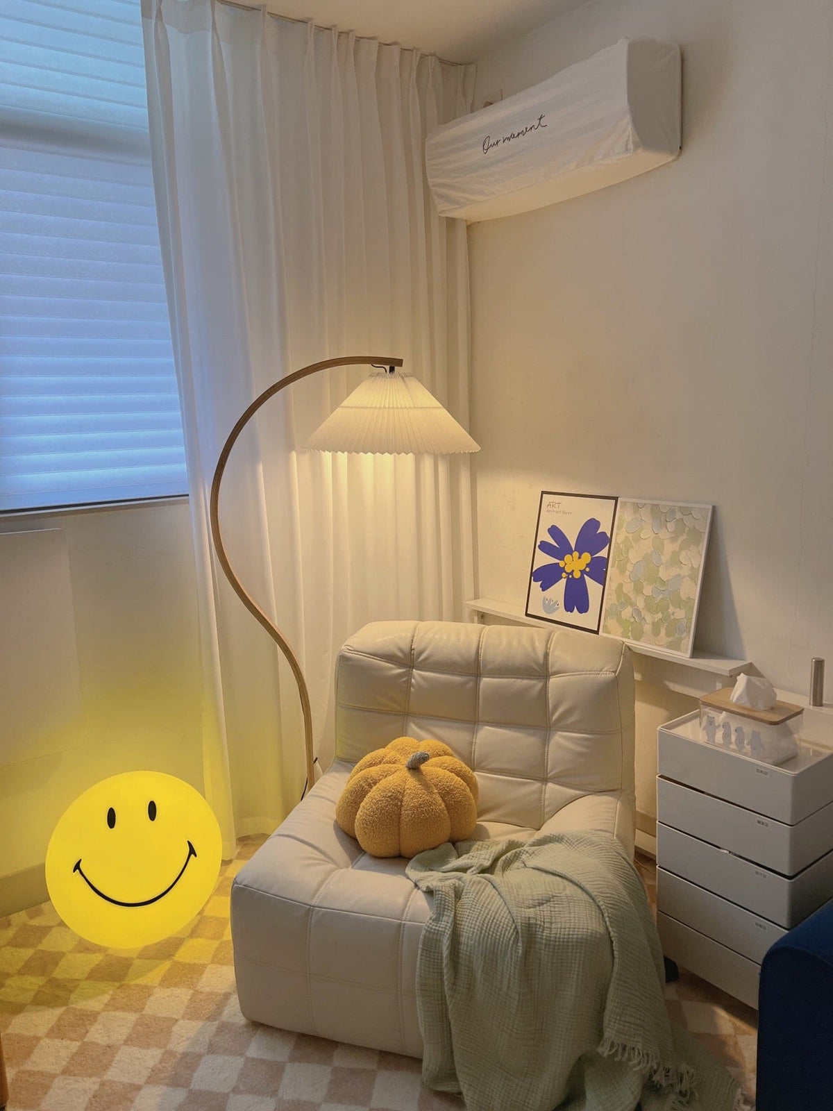 Radosna lampka nocna — polipropylenowa lampa LED 9 cali, ładowanie przez USB