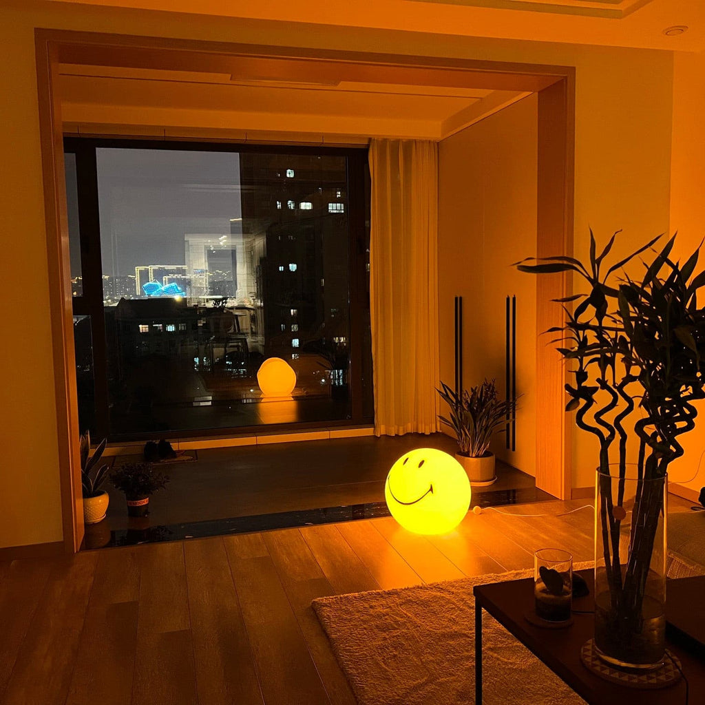 Radosna lampka nocna — polipropylenowa lampa LED 9 cali, ładowanie przez USB
