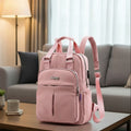 AquaGuard 防水背包 - USB接口，内部布局井然有序