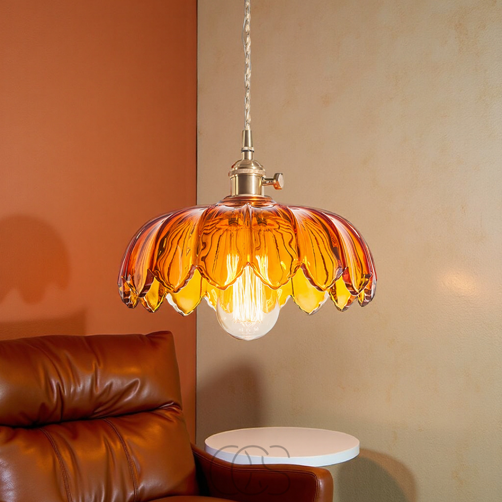 Vintage-Style Pendant Light With Glass Flower For Home Decor