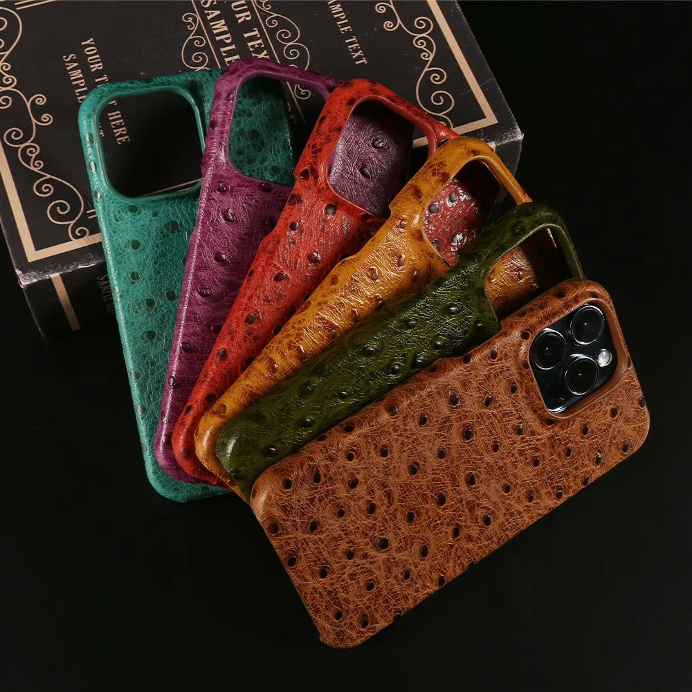 Capa de iPhone em couro genuíno de avestruz 14/15/16/17 — Proteção contra impactos