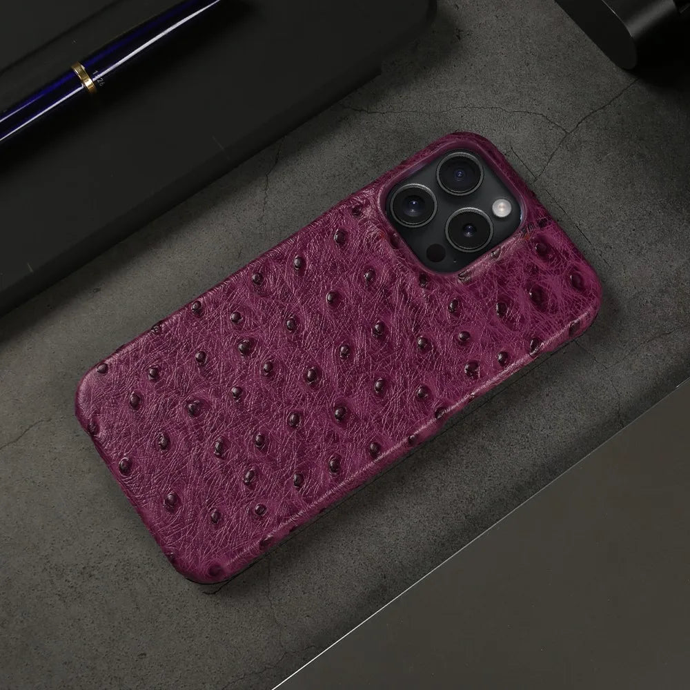 Capa de iPhone em couro genuíno de avestruz 14/15/16/17 — Proteção contra impactos