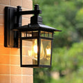 Traditionele buitenwandlantaarn — decoratieve buitenwandlamp