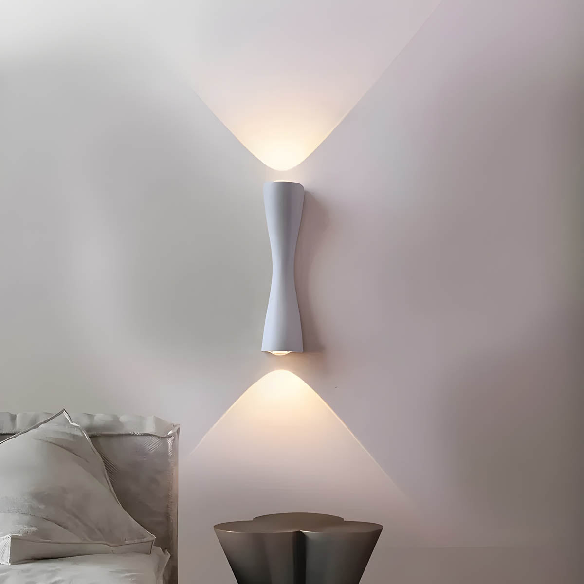 Auf- und Abwärts Wandleuchte Wandmontierte COB LED Aluminium Glas Leuchte | Euroselle