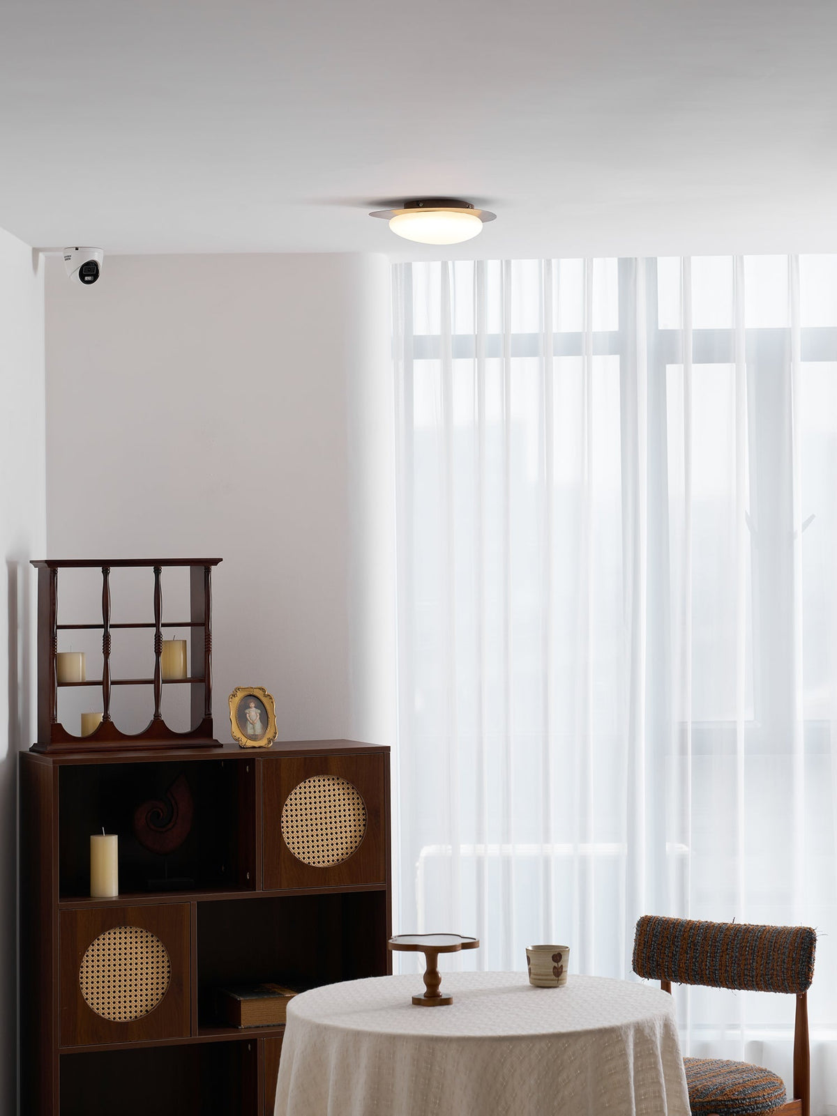 Plafoniera LED Riverstone — profilo ribassato da 8 cm, finitura effetto venatura del noce