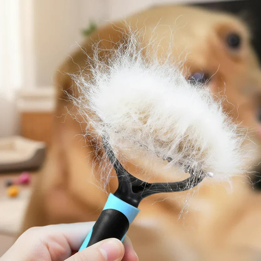 Dual-Sided Deshedding Brush for Dogs & Cats - Euroselle