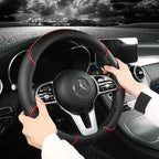 Prémiový potah na volant z umělé kůže s diamantovým protiskluzovým vzorem pro lepší pohodlí a kontrolu při řízení - Euroselle