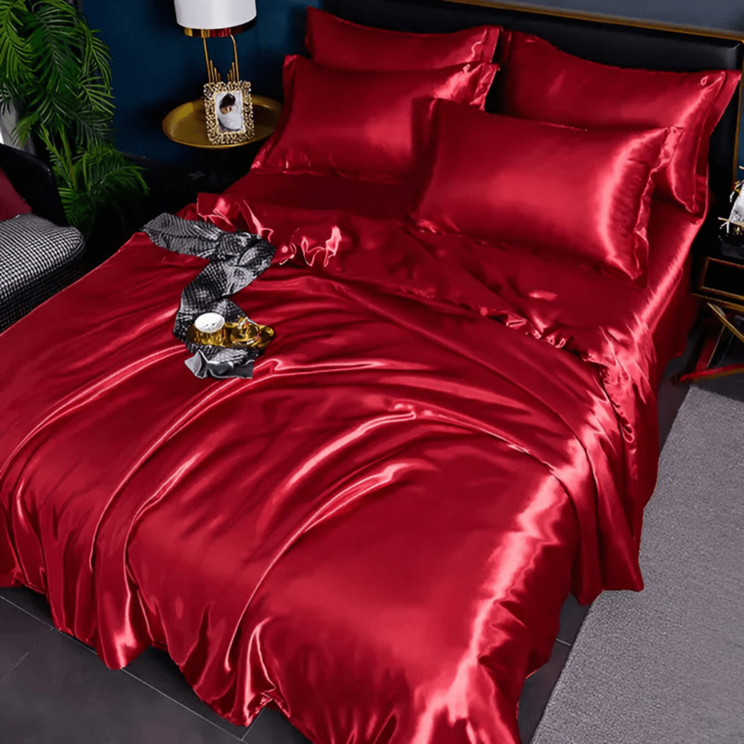 Premium silk-look bed set designed for smooth, cooling comfort and elegant year-round sleep - Euroselle