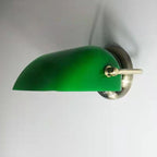Kirrea Vintage Glas- und Eisenwandleuchte mit industriellem Charme