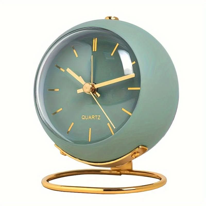 Luma Retro Analog Alarm Clock — Quiet Movement, Timeless Design