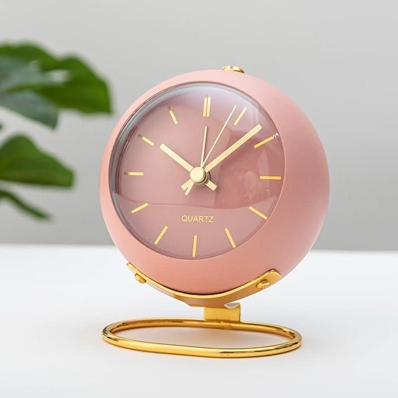 Luma Retro Analog Alarm Clock — Quiet Movement, Timeless Design