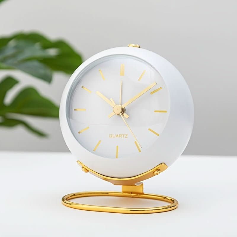 Luma Retro Analog Alarm Clock — Quiet Movement, Timeless Design