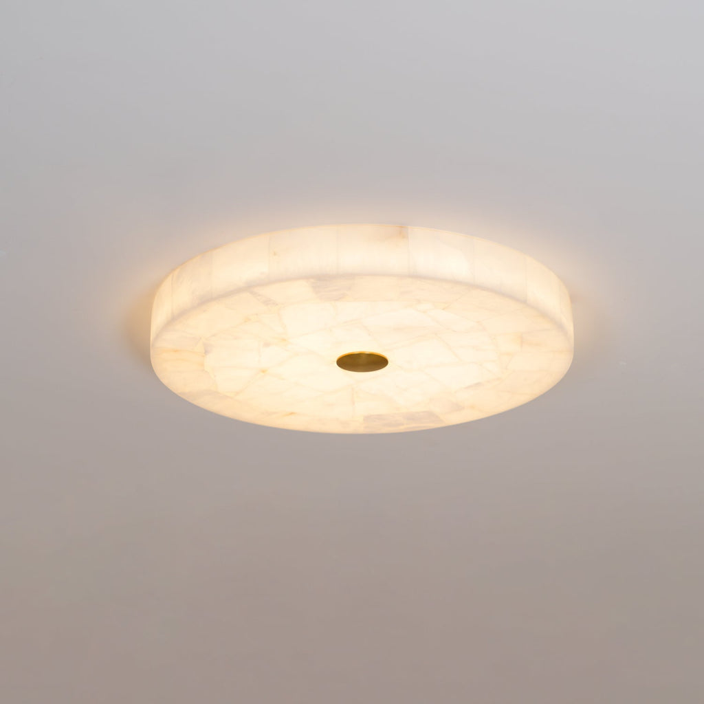 2 in LED-taklampe — alabastkuppel, gulldetalj, justerbar fargetemperatur