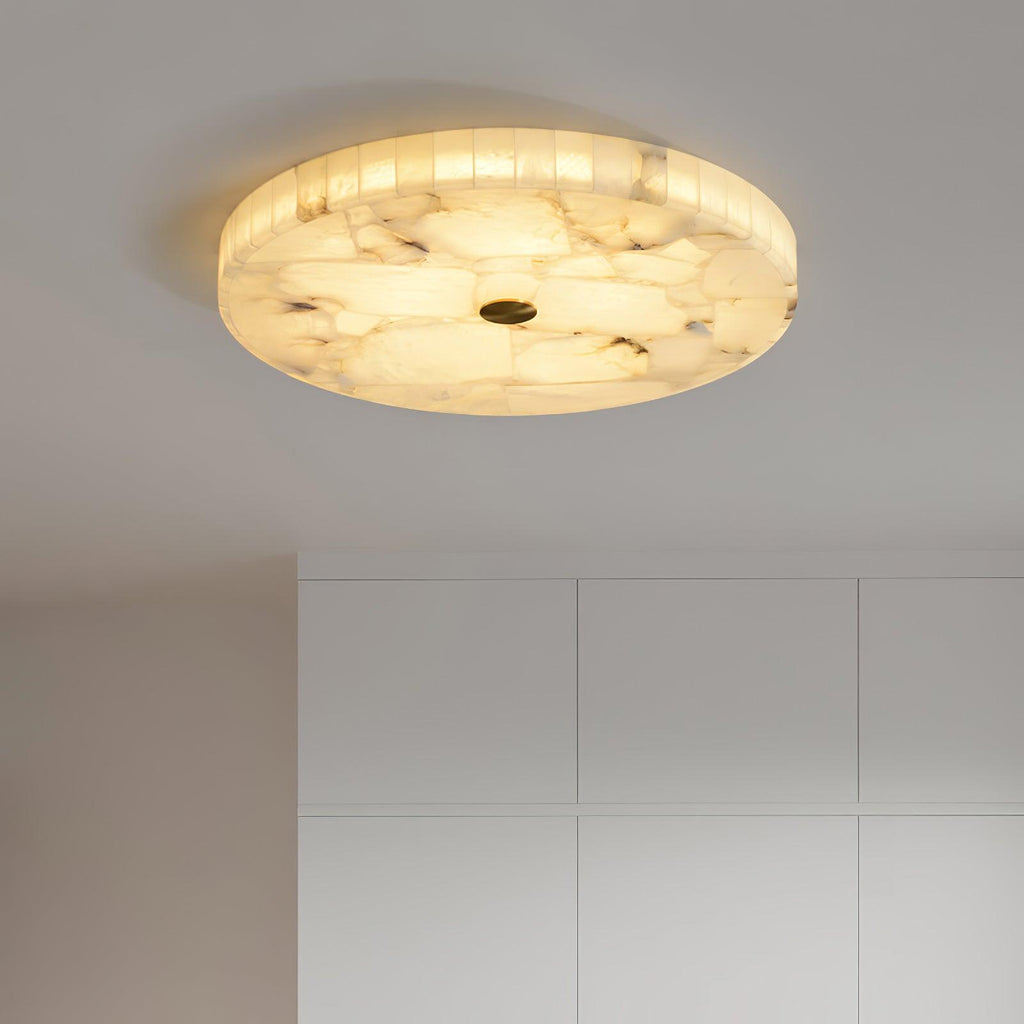 2 in LED-taklampe — alabastkuppel, gulldetalj, justerbar fargetemperatur