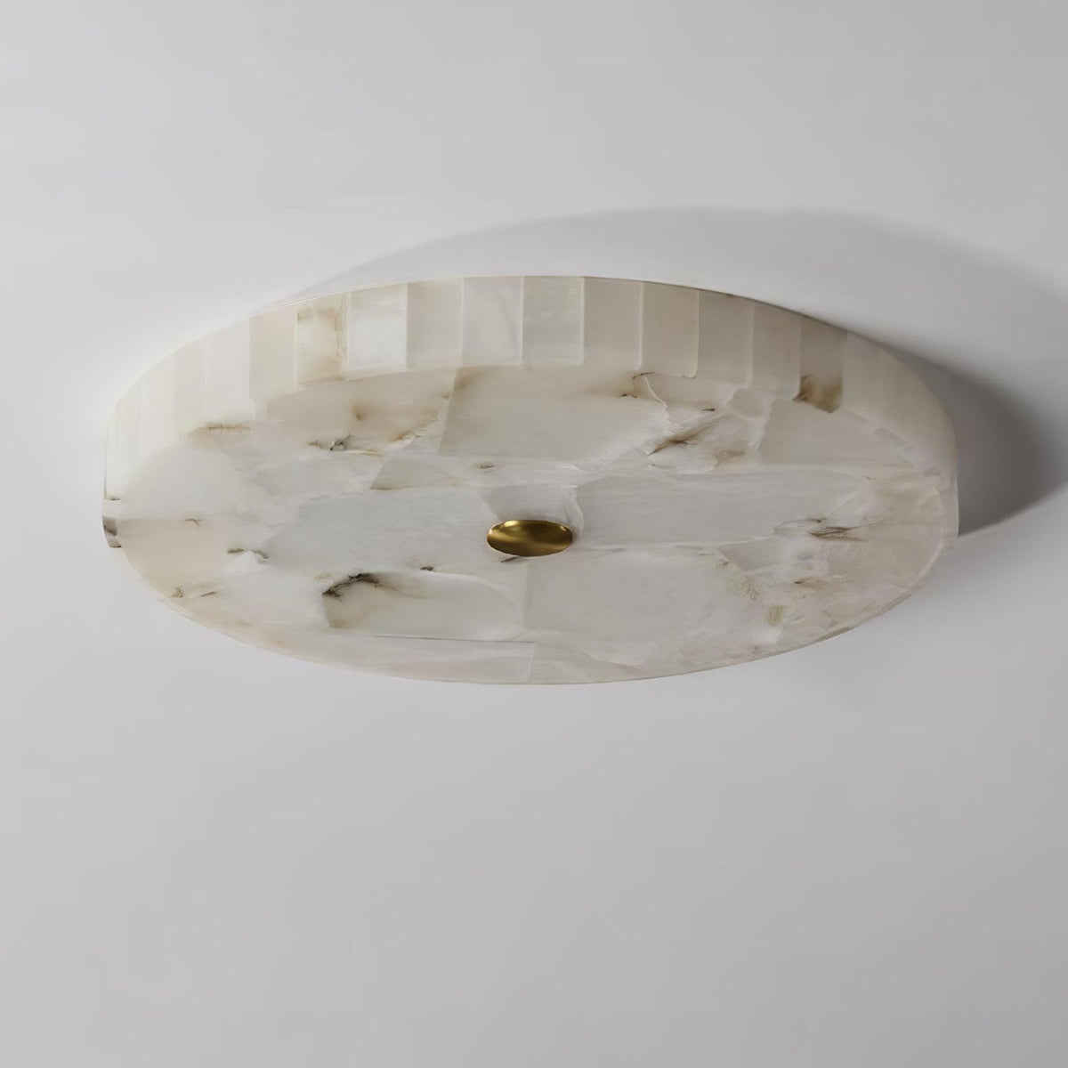 2 in LED-taklampe — alabastkuppel, gulldetalj, justerbar fargetemperatur