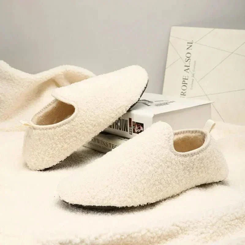 LumaSoft Unisex-Plüschpantoffeln — rutschfeste Sohlen, wolkenweich gepolstertes Innenfutter