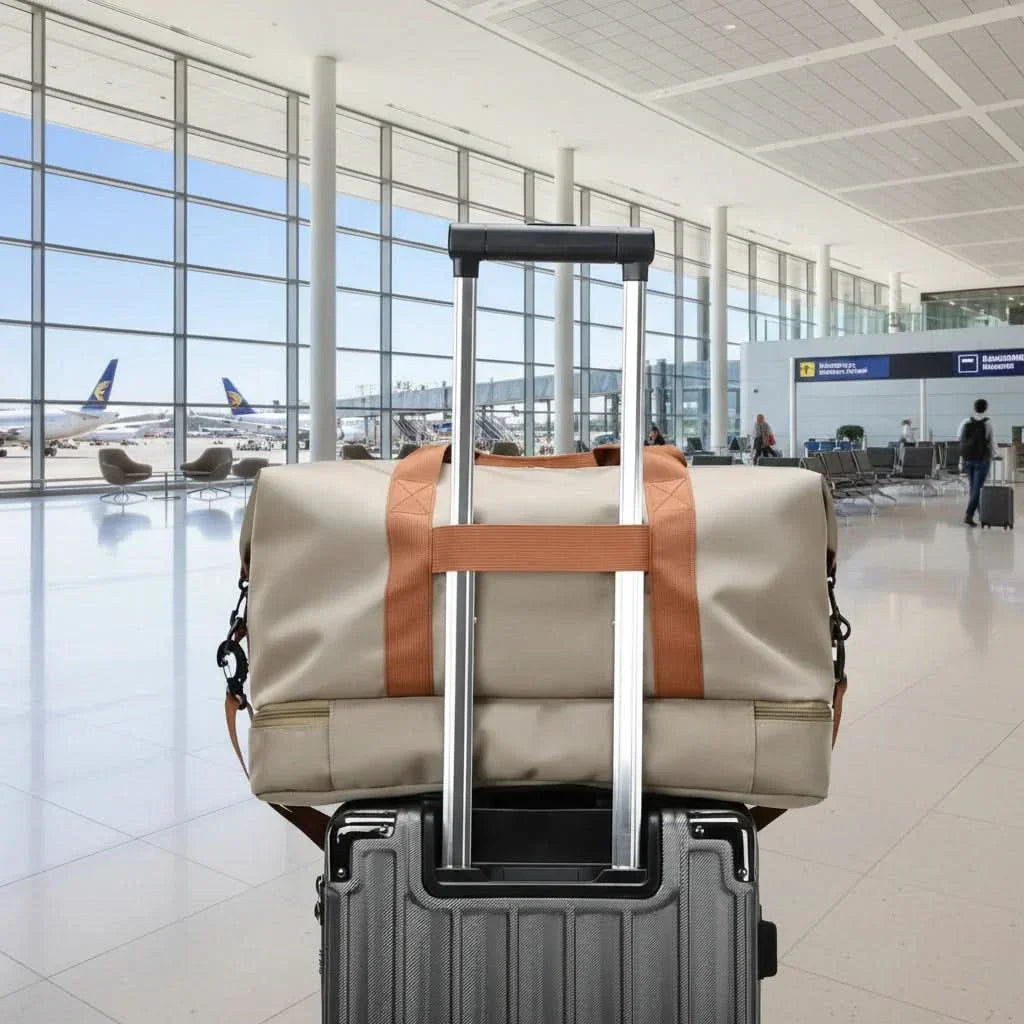 Torba podróżna typu weekender — oddzielna kieszeń na buty, miejsce na mokry ekwipunek