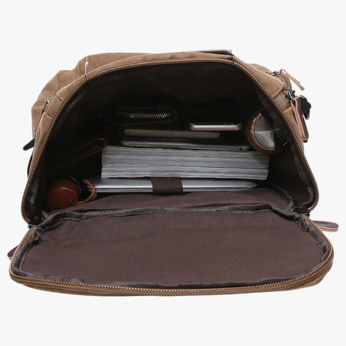 AeroTrail Laptop-Rucksack — Vintage-inspiriertes Design und praktische Tragefunktionen