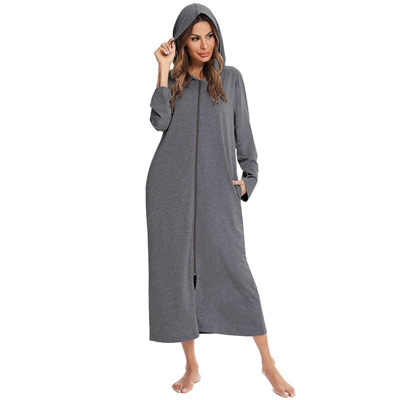 Albornoz de forro polar con capucha para mujer — Cremallera completa y bolsillos