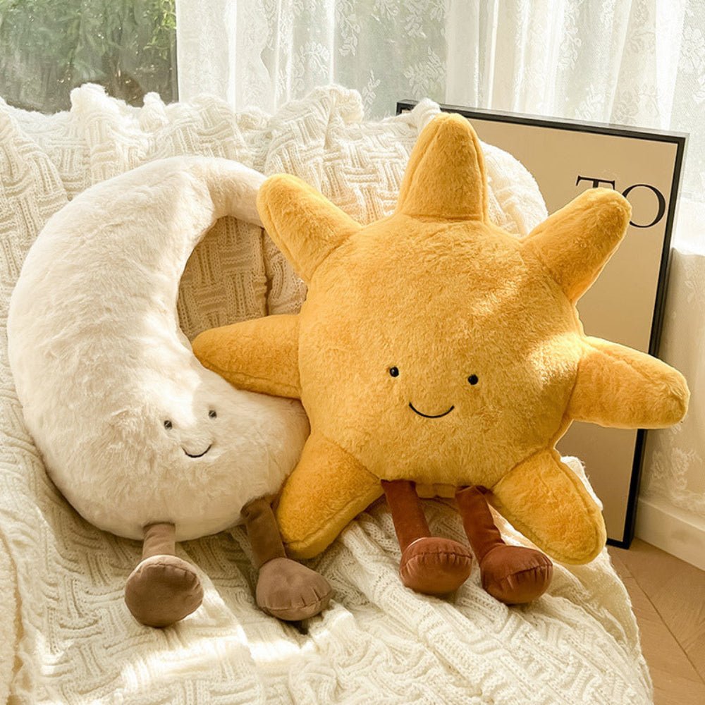 Almofadas de peluche LunaNest com formas do Sol e da Lua — Par de almofadas celestiais
