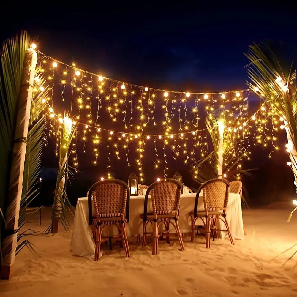 Ghirlandă luminoasă LED tip perdea LumaLace — iluminare sclipitoare, design cu fir transparent