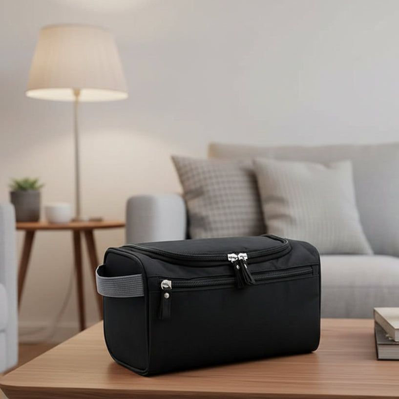 Beauty case compatto AeroCase — Gancio integrato, design idrorepellente