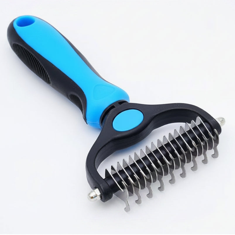 Dual-Sided Deshedding Brush for Dogs & Cats - Euroselle