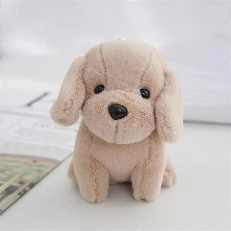 Breloczek pluszowy CloverPup w kształcie małego pieska — kompaktowy mini brelok 12 cm