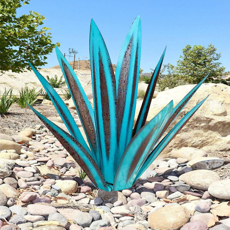 Solar Garden Lamp Metal Waterproof Outdoor Decorative Light | Euroselle