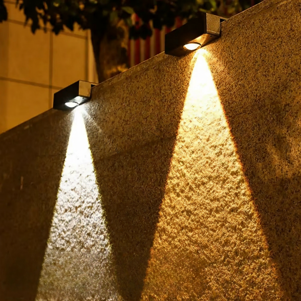 Solar Garden Light with Intelligent LED Control & Weatherproof Design - Euroselle