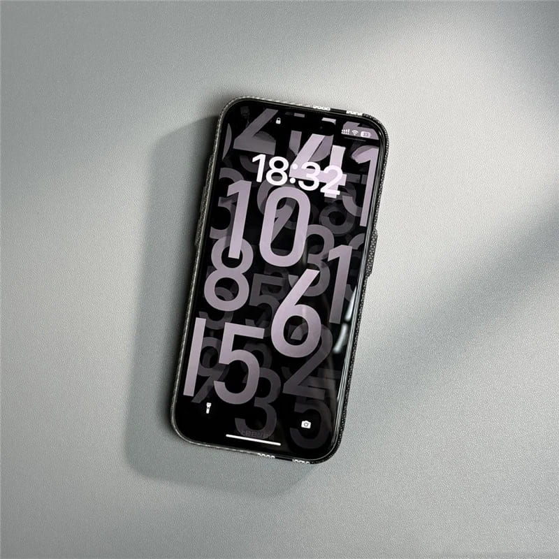 Etui z włókna węglowego o fakturze, amortyzujące wstrząsy, do iPhone’a 12-17