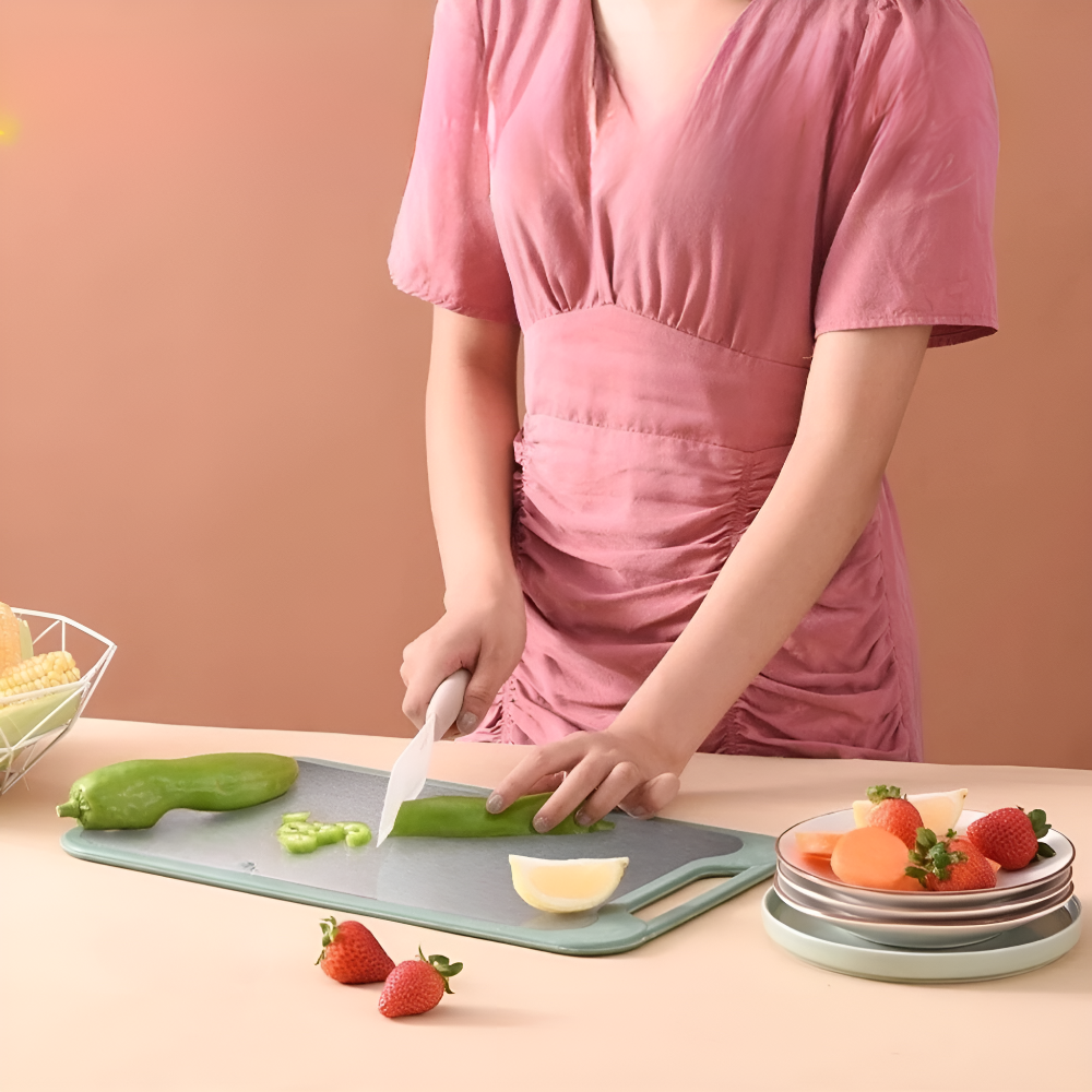 Stainless Steel Chopping Board with Garlic Grinder - Euroselle