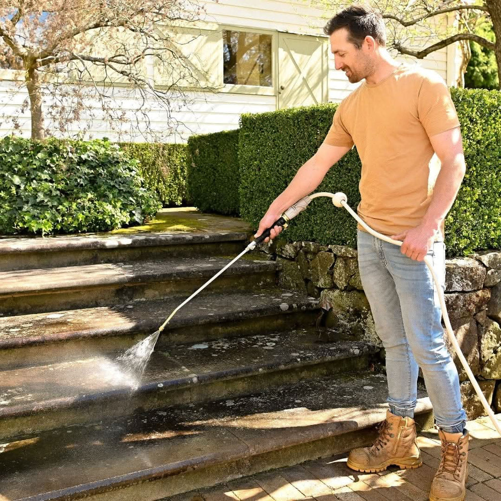 Nettoyeur à eau haute pression AquaPulse Pro — compatible avec un tuyau d’arrosage, sans électricité, compact