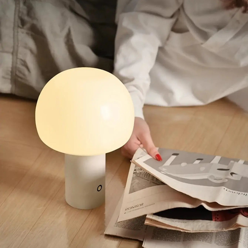 Pilz LED Tischlampe Kabellos Wiederaufladbar Touch-Schalter Eisen Acryl | Euroselle
