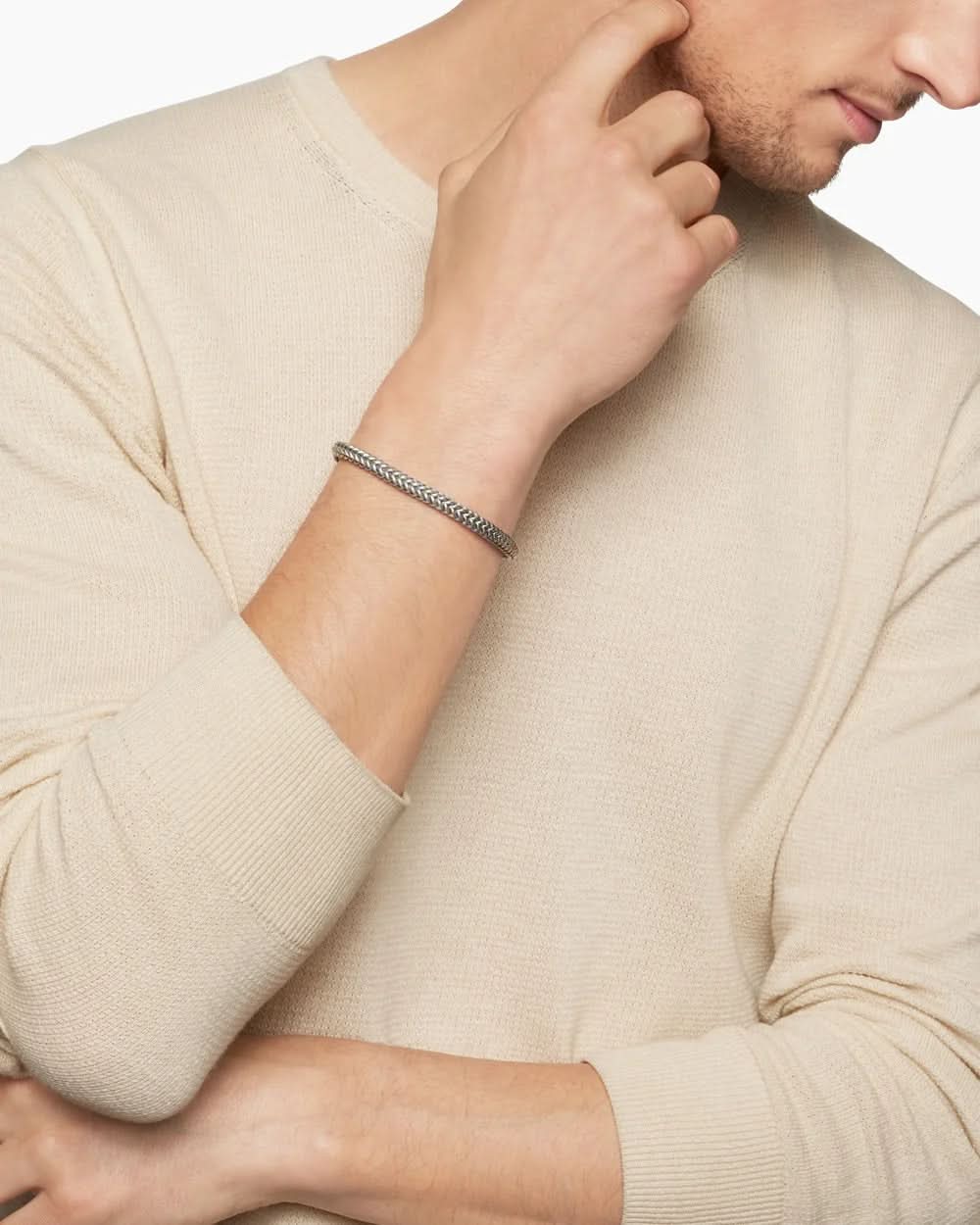 Bracelet AureonLink en acier inoxydable tressé — étanche, design à maillons en chevrons