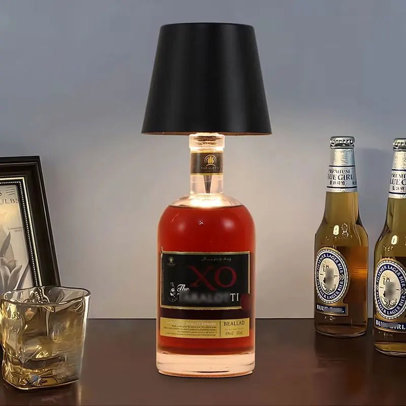 Stolní lampa LumaGlow s nastavitelným jasem — tři barevné režimy, integrované nabíjení přes USB