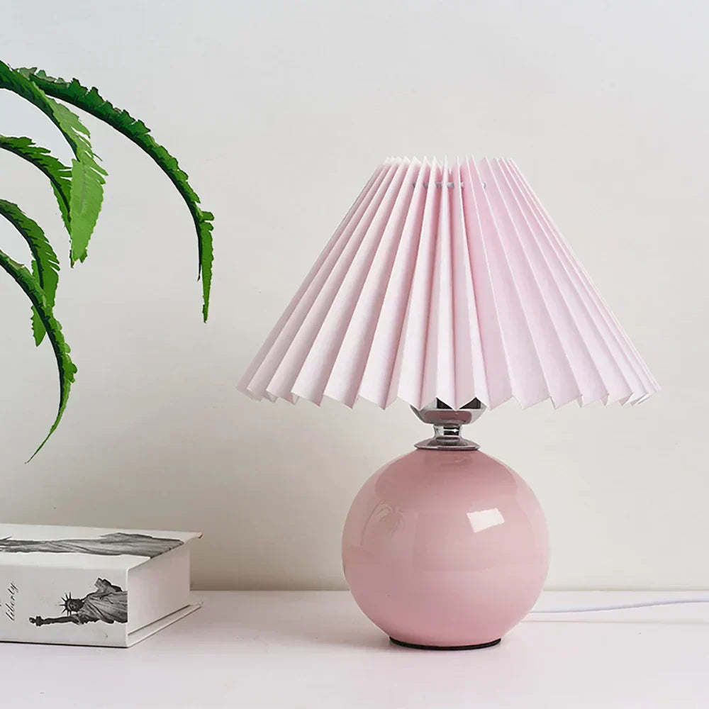 Antique Pleated - Vintage table lamp with pleats