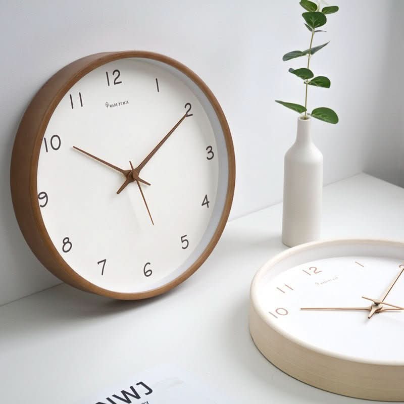 Everwood veggklokke i tre – lydløs drift, batteridrevet, diameter 25 CM
