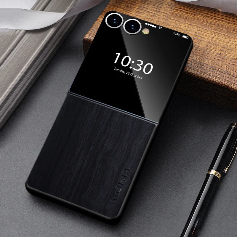 حافظة Samsung Galaxy Z Flip 3/4/5/6/7/8 FE من البولي يوريثان بملمس خشبي ومقاومة للصدمات